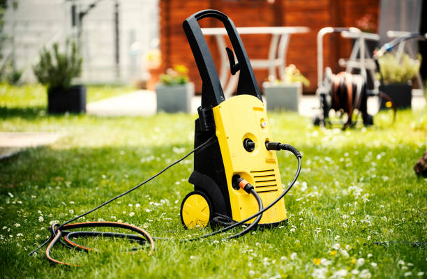 Best Sidewalk and Walkway Cleaning  in Kirtland, OH